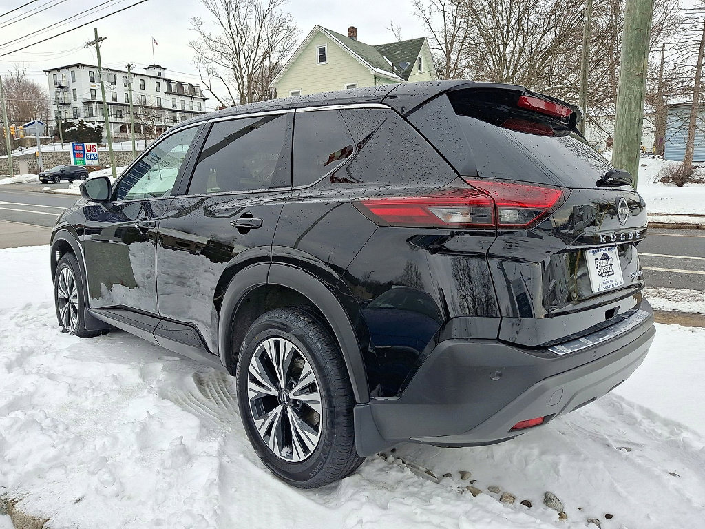 Used 2023 Nissan Rogue SV image 14