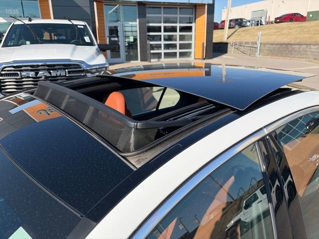 Used 2025 Mercedes-Benz C 300 4MATIC Sedan image 64