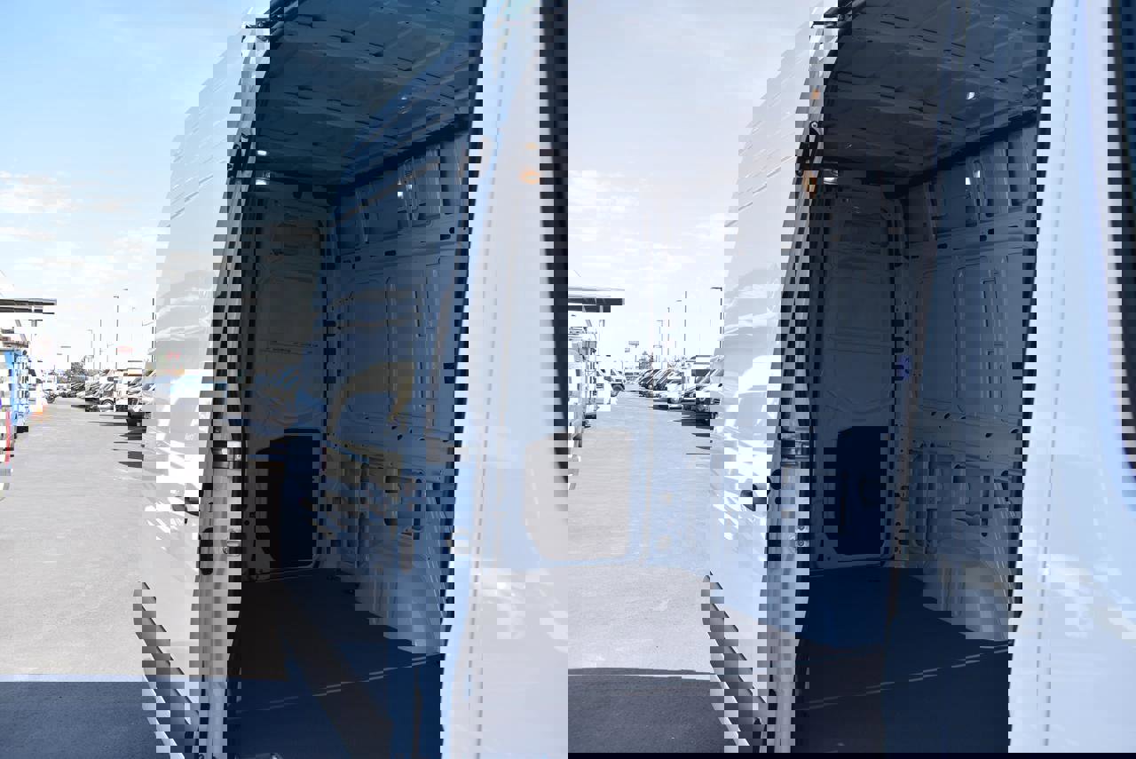 New 2025 Mercedes-Benz Sprinter 2500 image 9