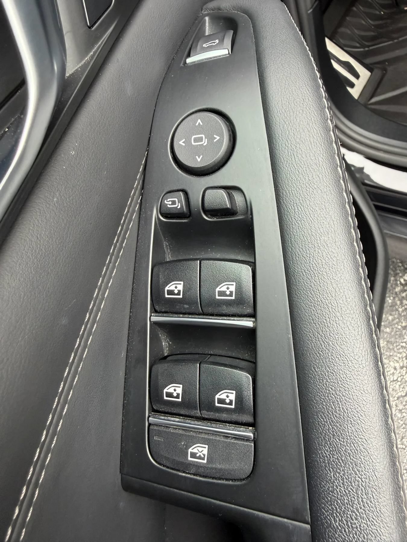 Used 2023 BMW X5 M50i w/ Executive Package AWD/4WD image 13