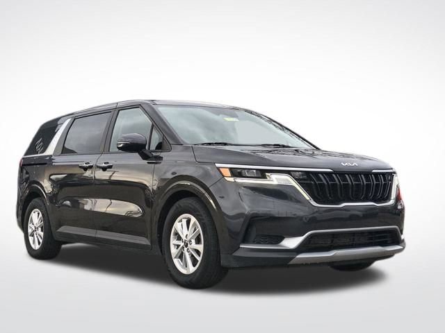 Certified 2024 Kia Carnival LX image 1