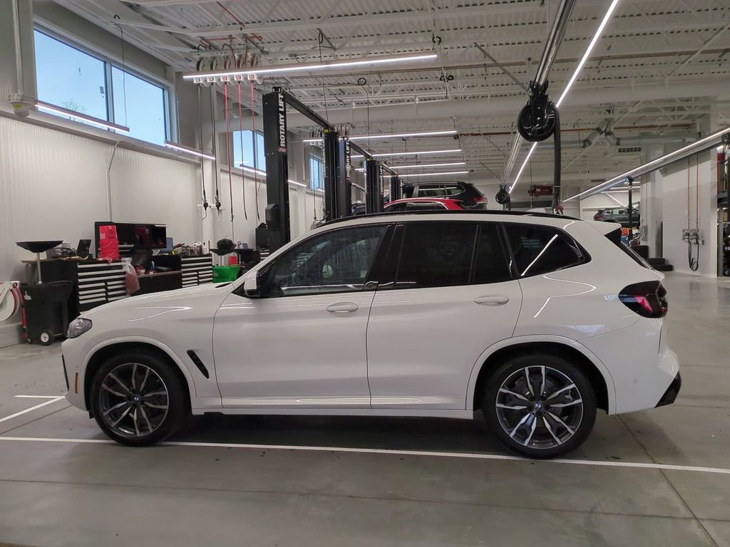 Certified 2023 BMW X3 xDrive30i w/ M Sport Package image 6