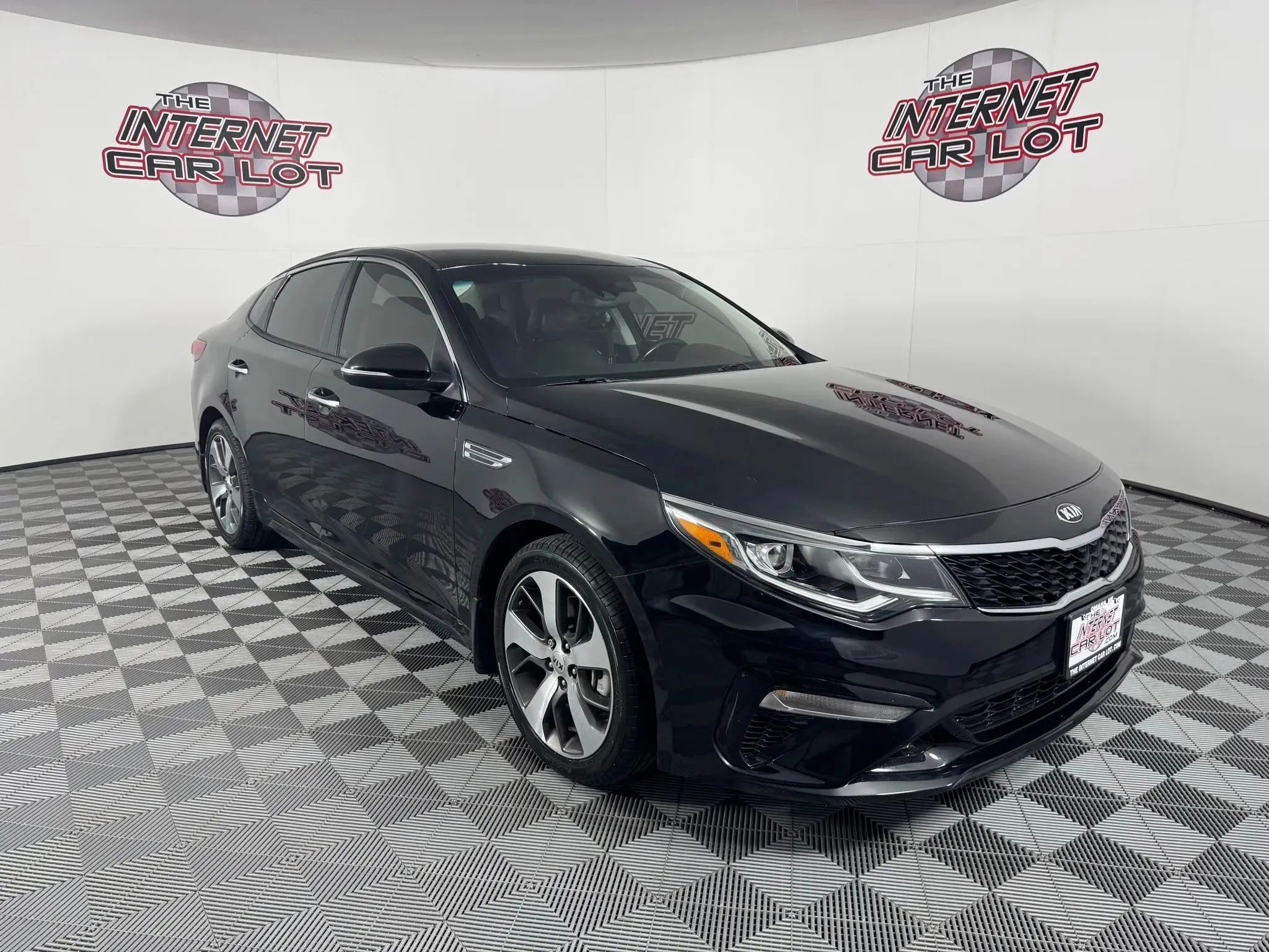 Used 2019 Kia Optima S FWD image 9