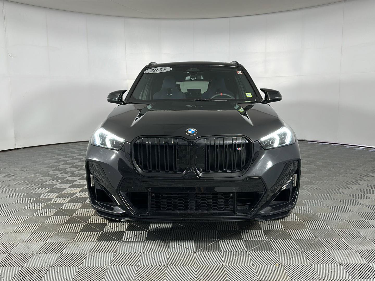Used 2025 BMW X1 M35i w/ Premium Package AWD/4WD image 2