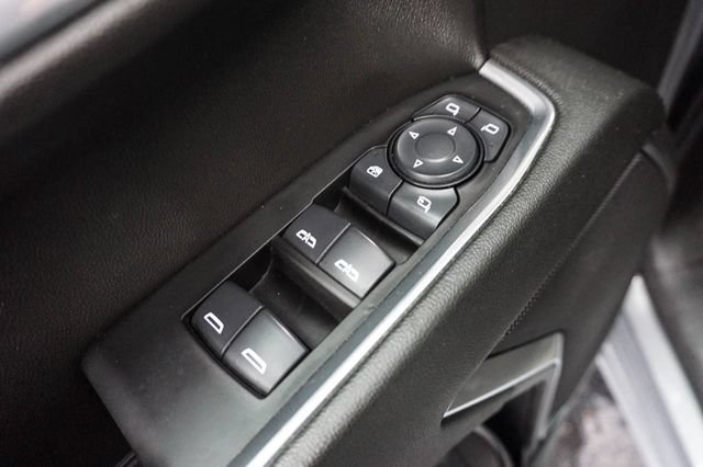 Used 2025 GMC Sierra 1500 SLT AWD/4WD image 8