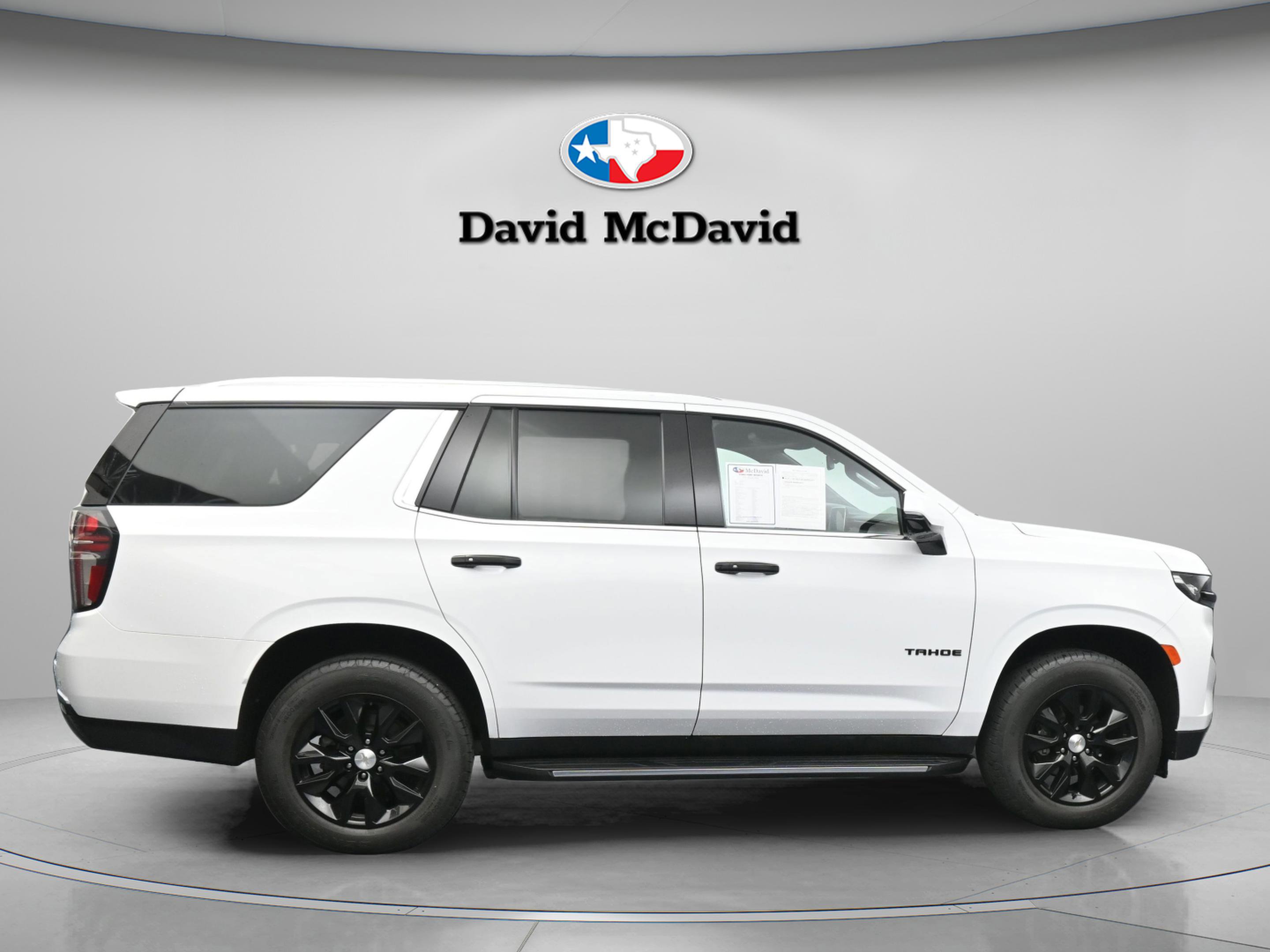 Used 2023 Chevrolet Tahoe LT w/ Luxury Package AWD/4WD image 9