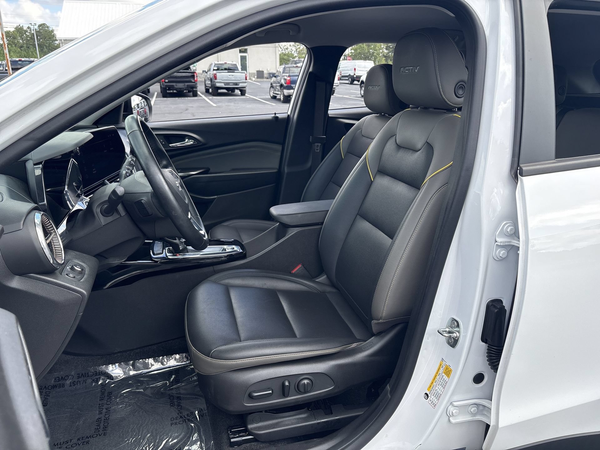 Used 2024 Chevrolet Trax ACTIV w/ Driver Confidence Package FWD image 16