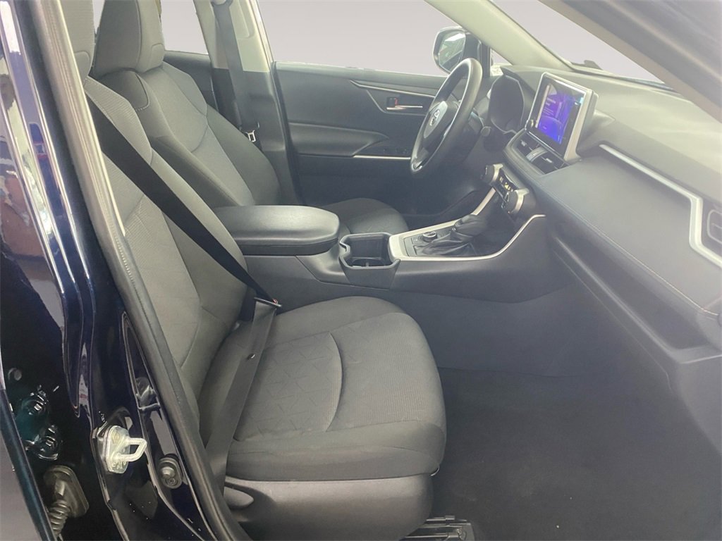 Used 2025 Toyota RAV4 XLE image 15