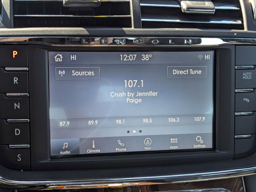 Used 2020 Lincoln Continental AWD w/ Premium Package image 21