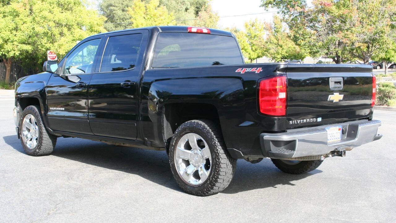 Used 2017 Chevrolet Silverado 1500 LT w/ LT Eassist Package AWD/4WD image 7