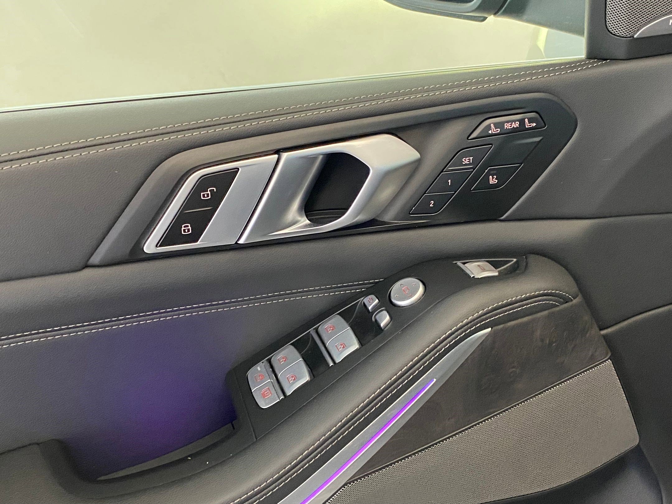 Certified 2025 BMW X7 xDrive40i image 23