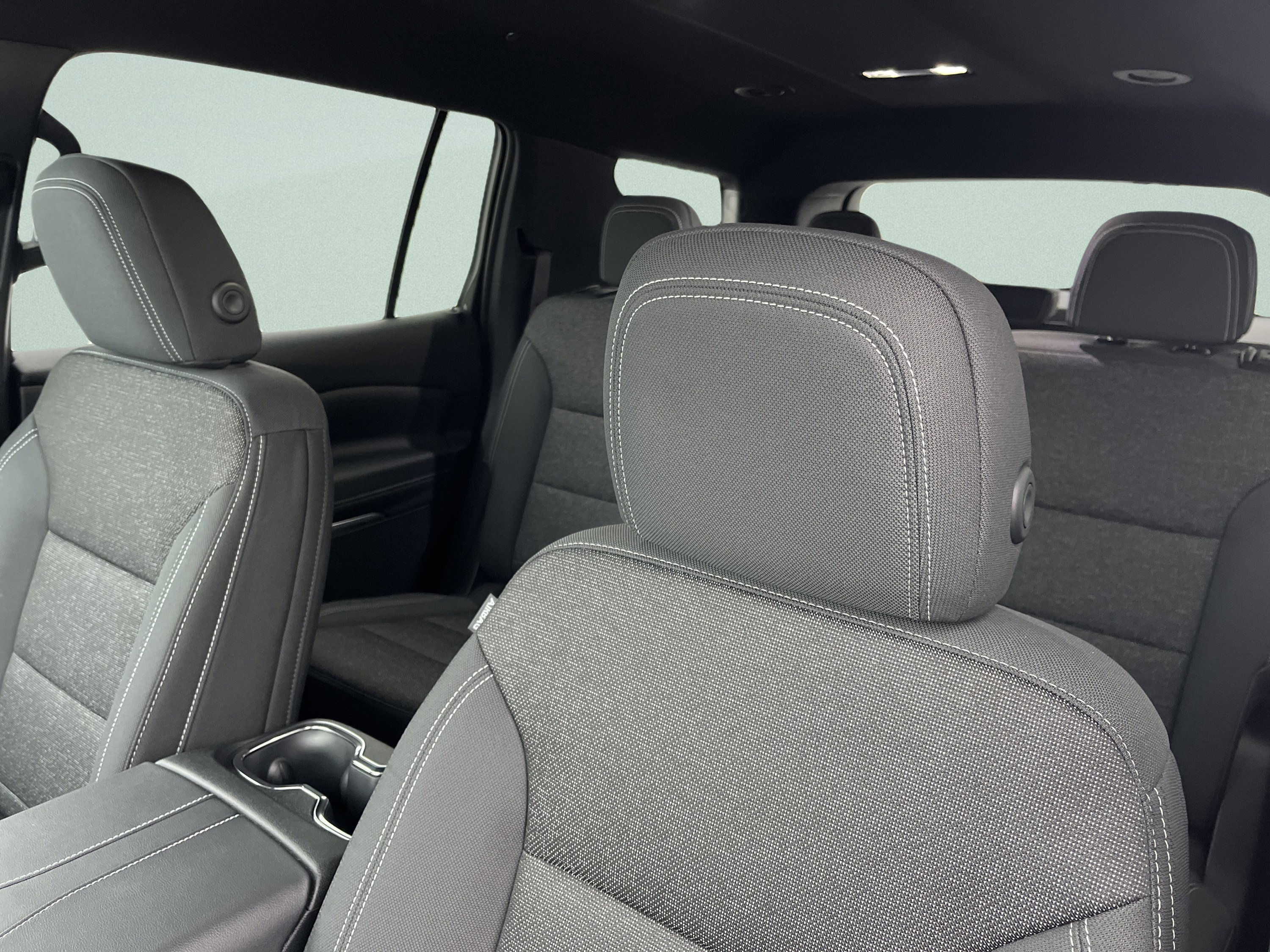 New 2026 Chevrolet Traverse LT image 12