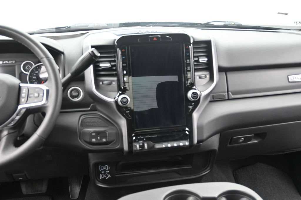 Used 2025 RAM 2500 Big Horn AWD/4WD image 28