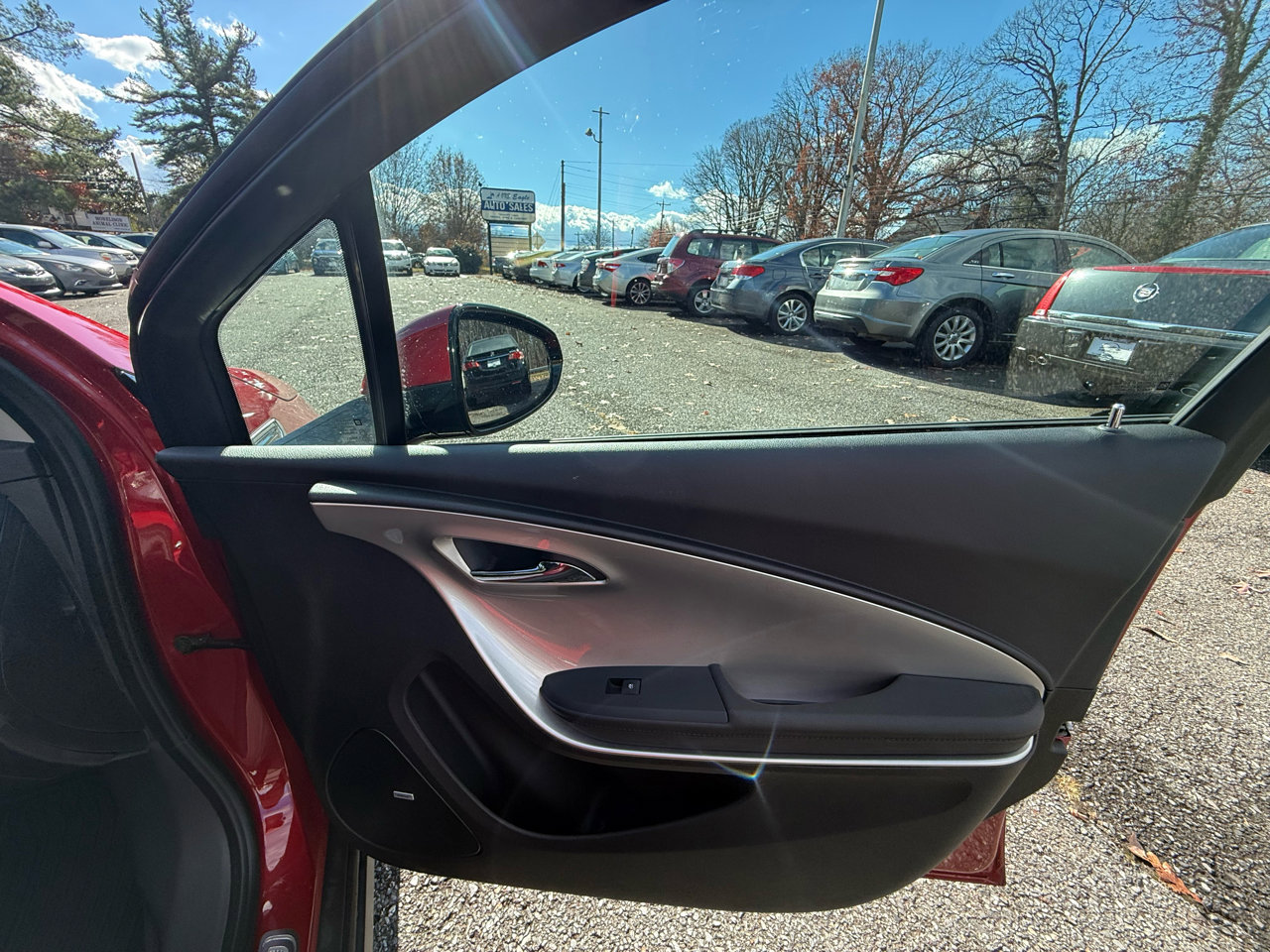 Used 2012 Chevrolet Volt Premium w/ Premium Trim Package image 30