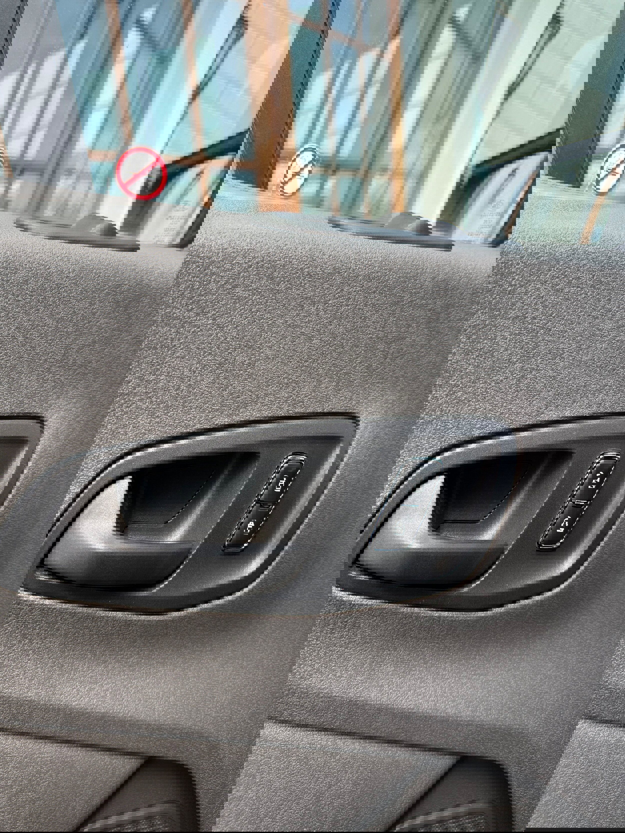 Used 2024 Ford Transit 250 Low Roof w/ Exterior Upgrade Package image 9