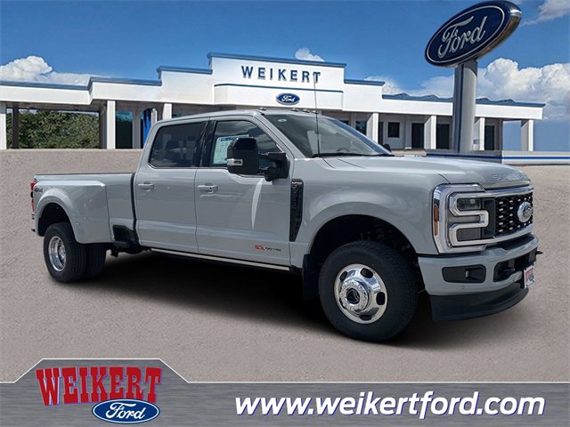 New 2026 Ford F350 Platinum image 1