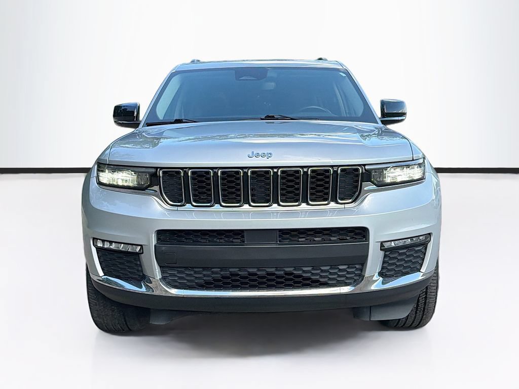 Used 2022 Jeep Grand Cherokee L Limited AWD/4WD image 2