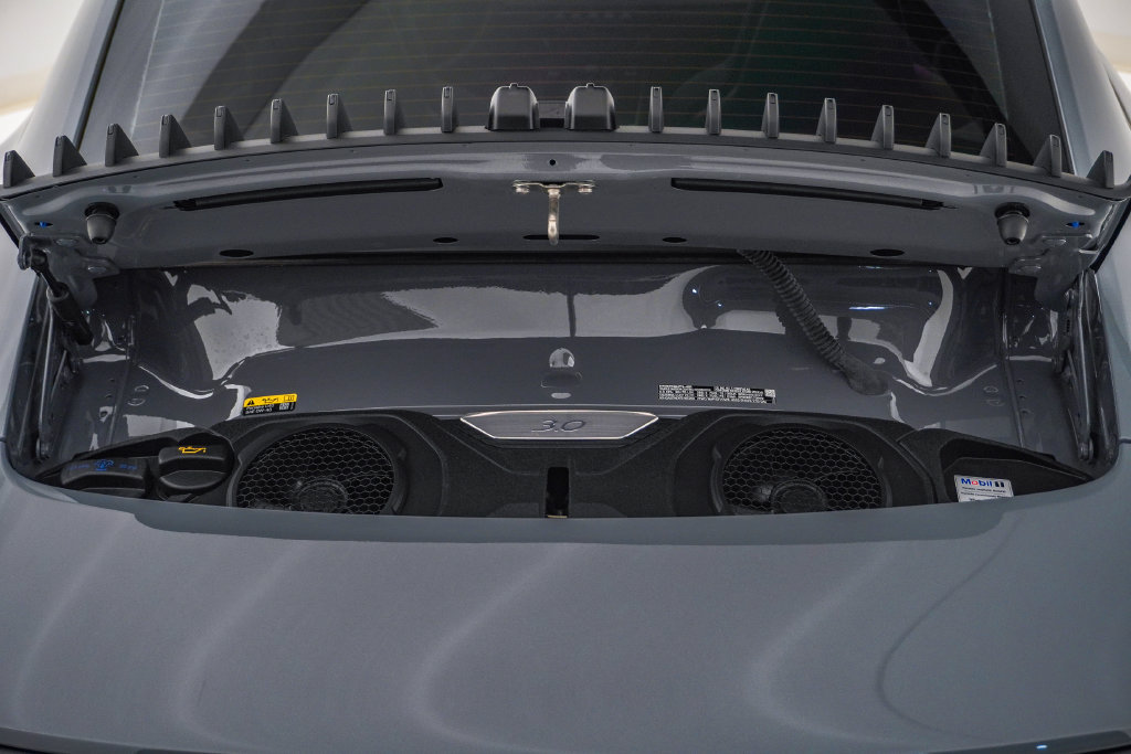 Certified 2024 Porsche 911 Carrera RWD image 34