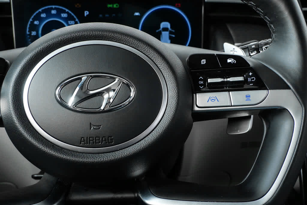 Used 2023 Hyundai Tucson Limited w/ Cargo Package AWD/4WD image 11