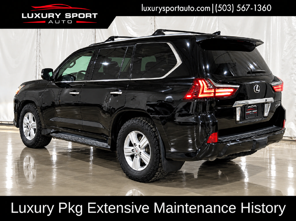 Used 2016 Lexus LX 570 4WD w/ Luxury Package image 3