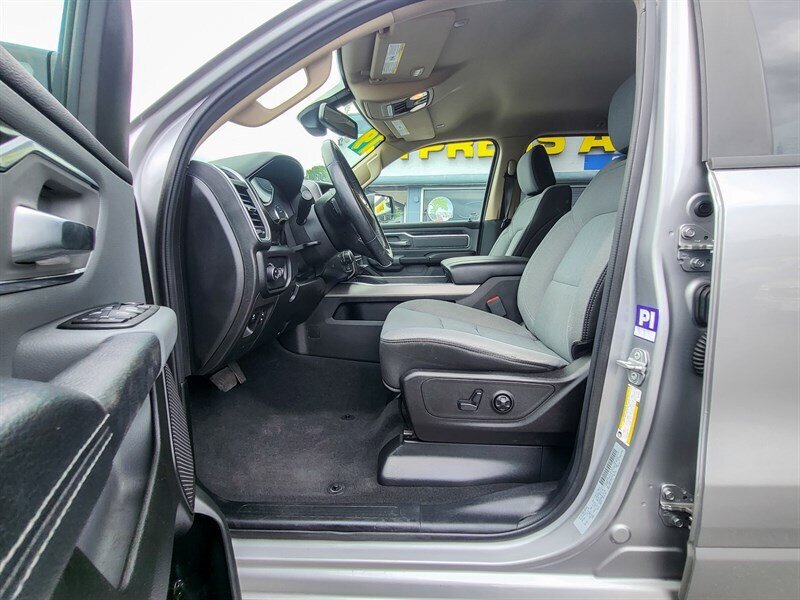 Used 2019 RAM 1500 Big Horn AWD/4WD image 12