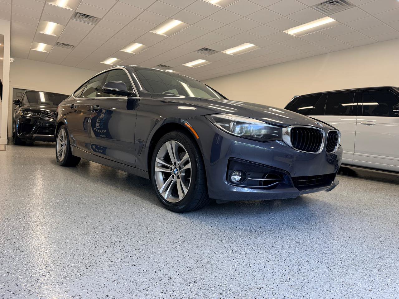 Used 2017 BMW 330i Gran Turismo xDrive AWD/4WD image 11