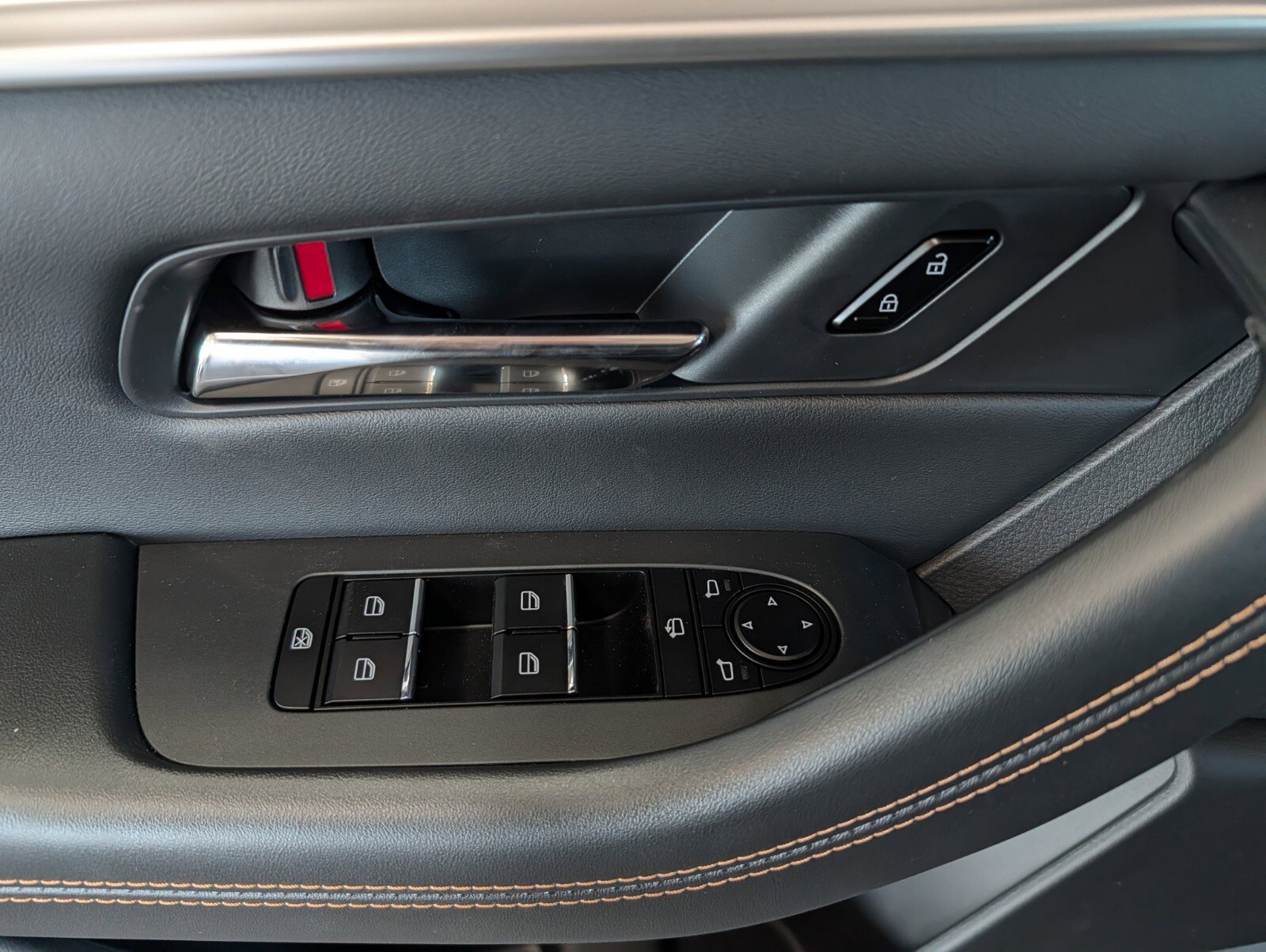 New 2026 MAZDA CX-90 Plug-In Hybrid w/ Premium Plus image 17