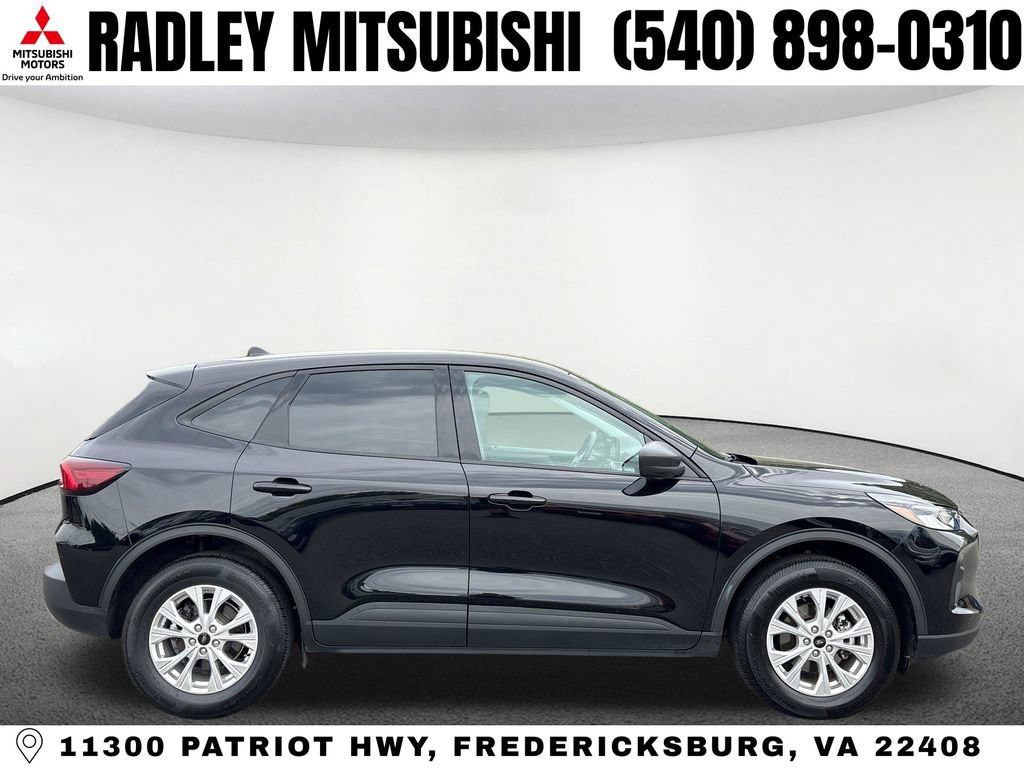 Used 2025 Ford Escape Active AWD/4WD image 20