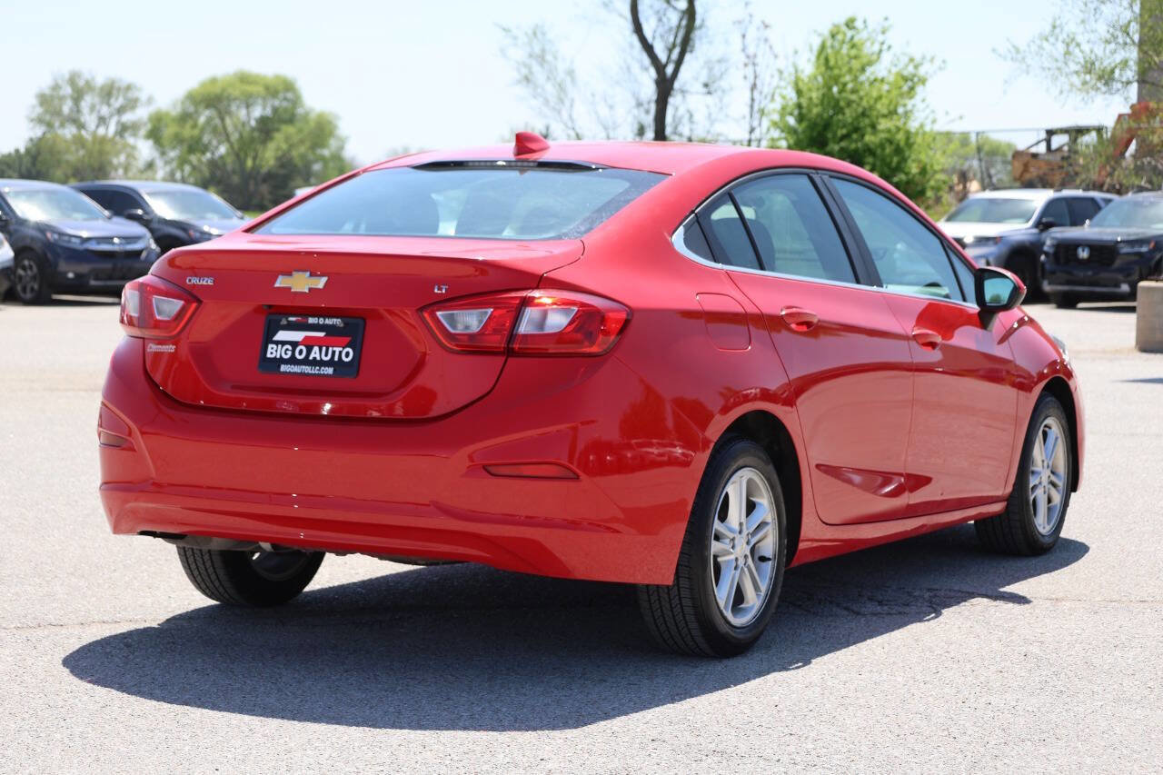 Used 2017 Chevrolet Cruze LT FWD image 9