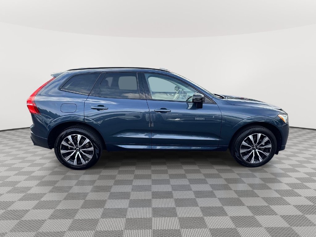 Certified 2024 Volvo XC60 B5 Core w/ Protection Package Premier AWD/4WD image 3