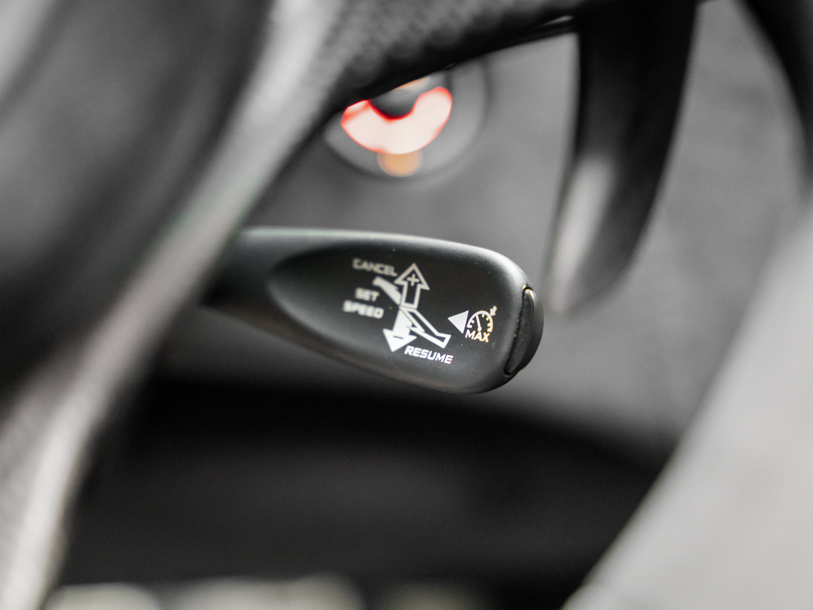 Used 2020 McLaren 600LT Spider RWD image 54