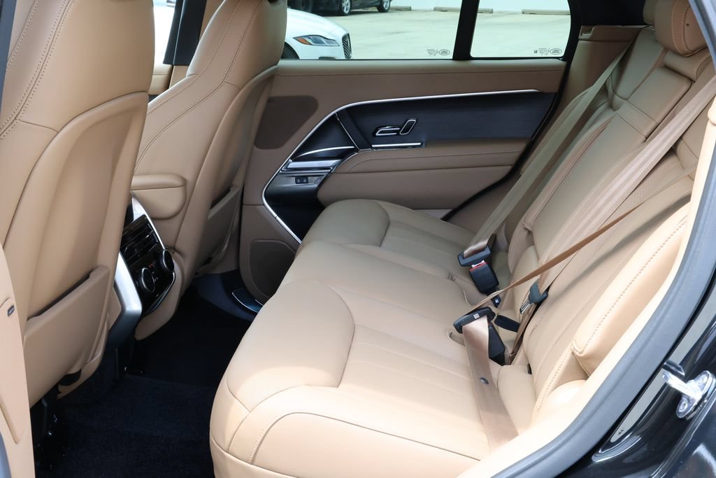 New 2026 Land Rover Range Rover SE AWD/4WD image 28