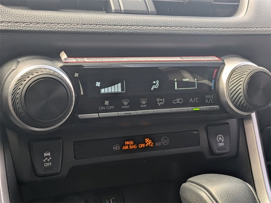 Used 2025 Toyota RAV4 LE image 17
