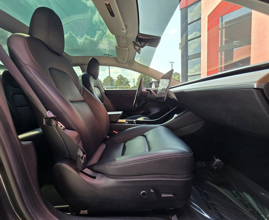 Used 2019 Tesla Model 3 Long Range image 19