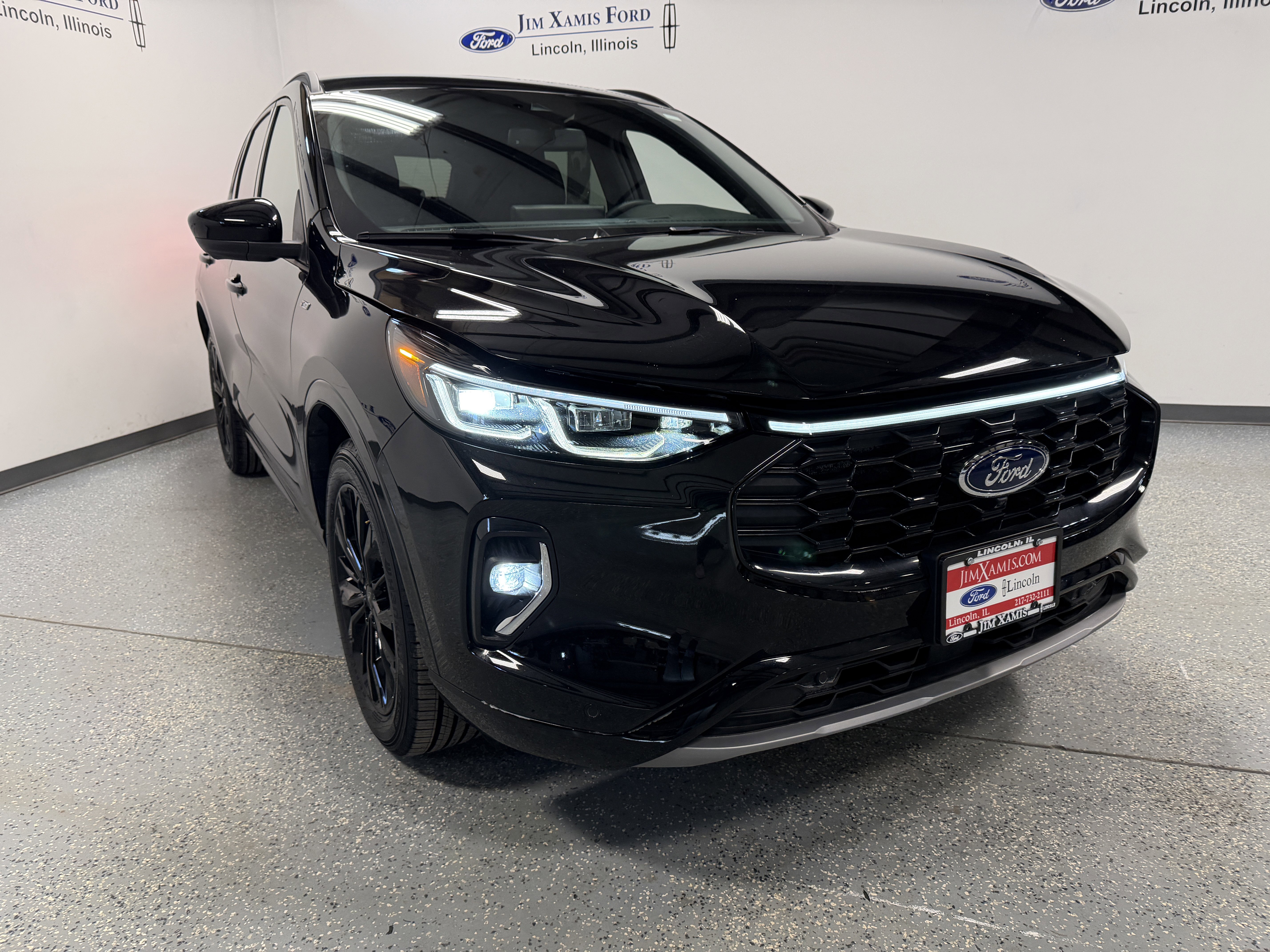 Used 2023 Ford Escape ST-Line Elite image 32