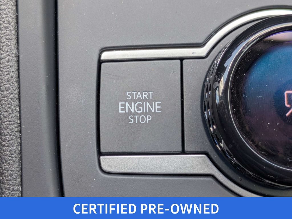 Used 2025 Volkswagen Tiguan S FWD image 34
