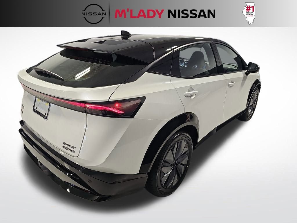 Used 2023 Nissan Ariya AWD image 5