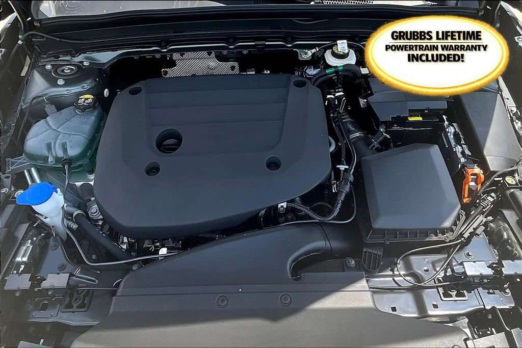 New 2026 Volvo XC40 B4 Core w/ Climate Package image 24