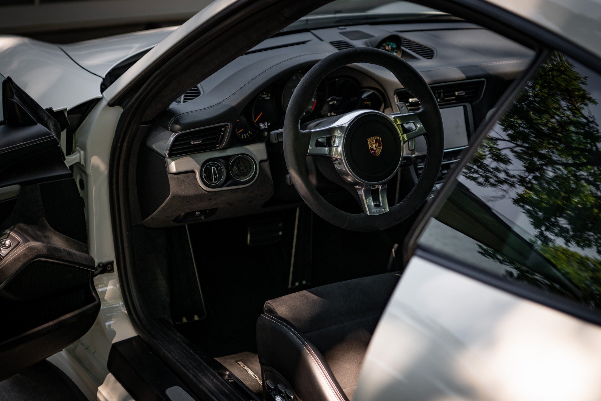 Used 2015 Porsche 911 GT3 RWD image 26