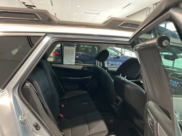 Used 2019 Subaru Outback 2.5i Premium image 19