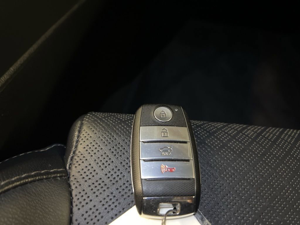 Used 2020 Kia Optima SE image 29