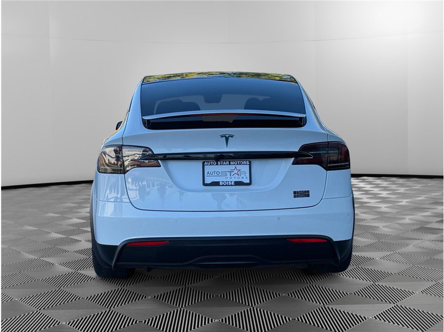 Used 2022 Tesla Model X Plaid image 4