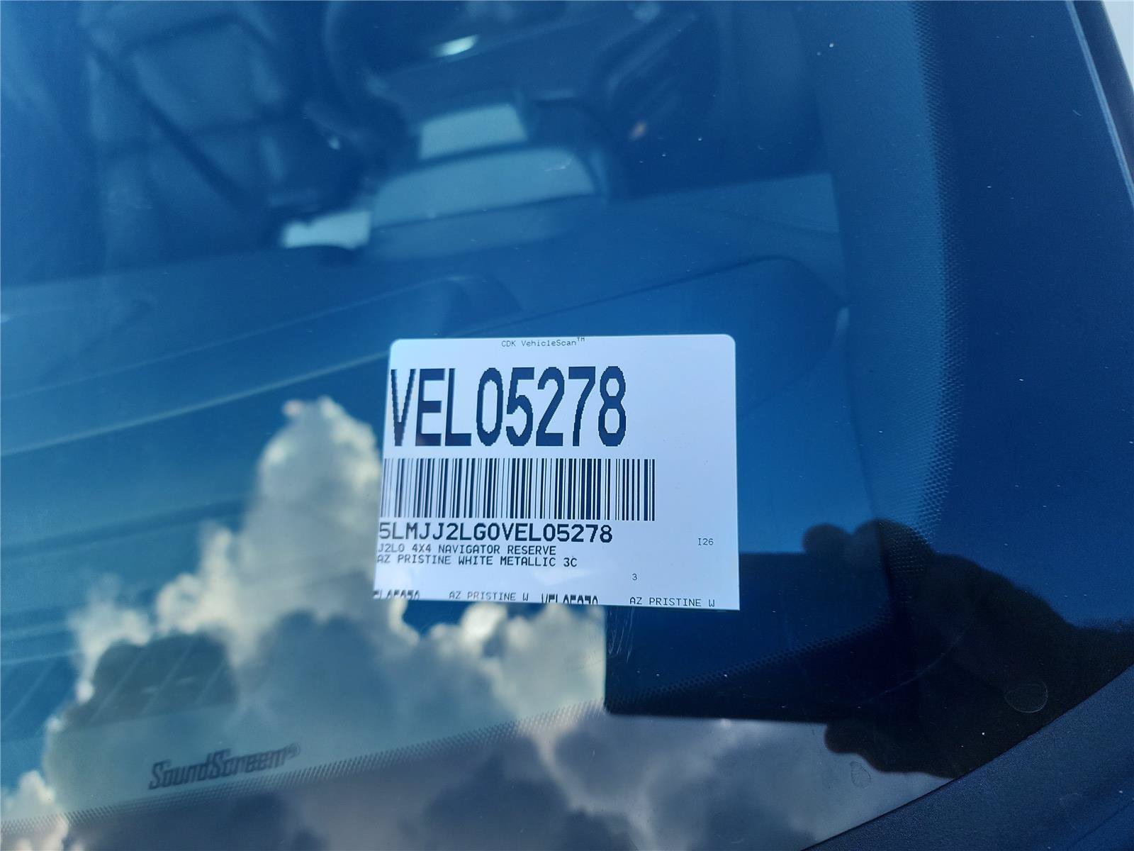 New 2027 Lincoln Navigator Reserve w/ Jet Appearance Package AWD/4WD image 11