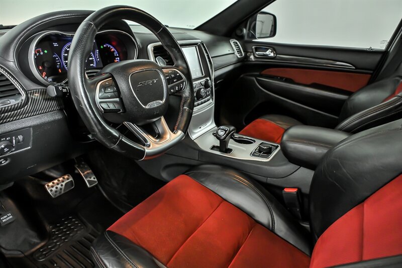 Used 2015 Jeep Grand Cherokee SRT w/ Quick Order Package 26J AWD/4WD image 15