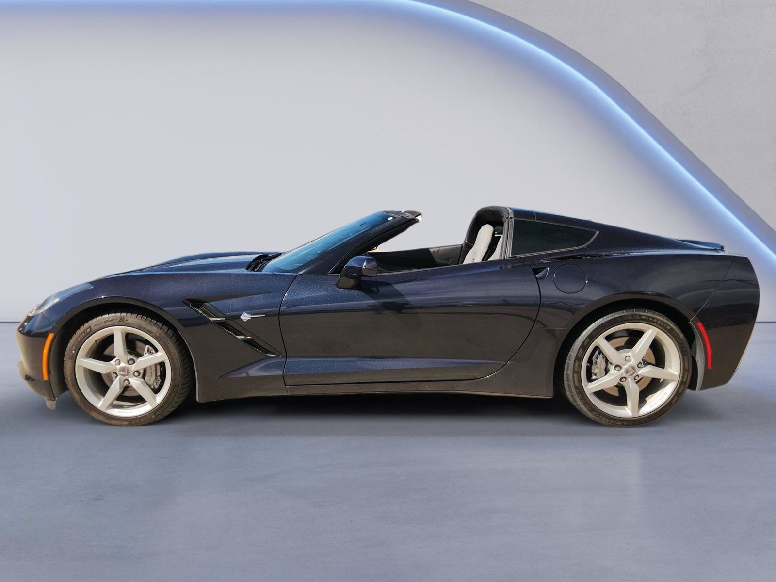 Used 2015 Chevrolet Corvette Stingray Coupe RWD image 5