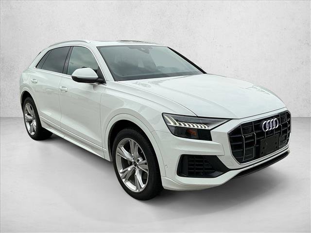 Used 2023 Audi Q8 Premium w/ Convenience Package AWD/4WD image 3