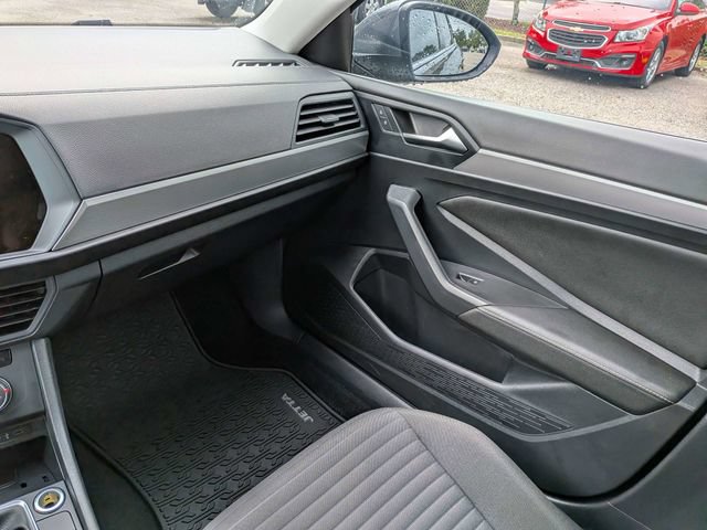Used 2022 Volkswagen Jetta S FWD image 16