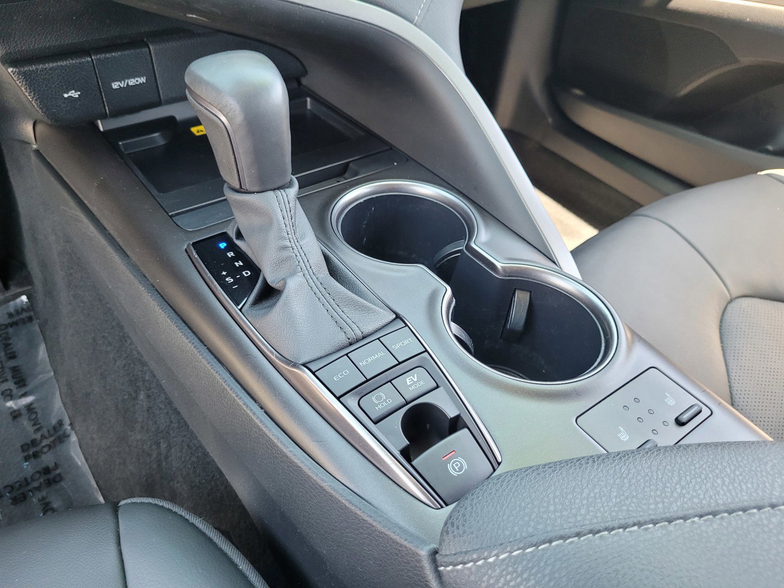 Used 2024 Toyota Camry XSE w/ Navigation Package FWD image 20