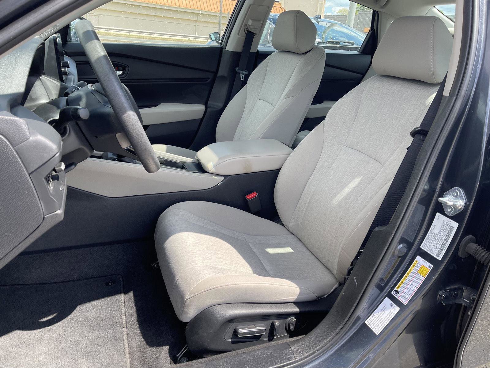 Used 2023 Honda Accord EX image 14