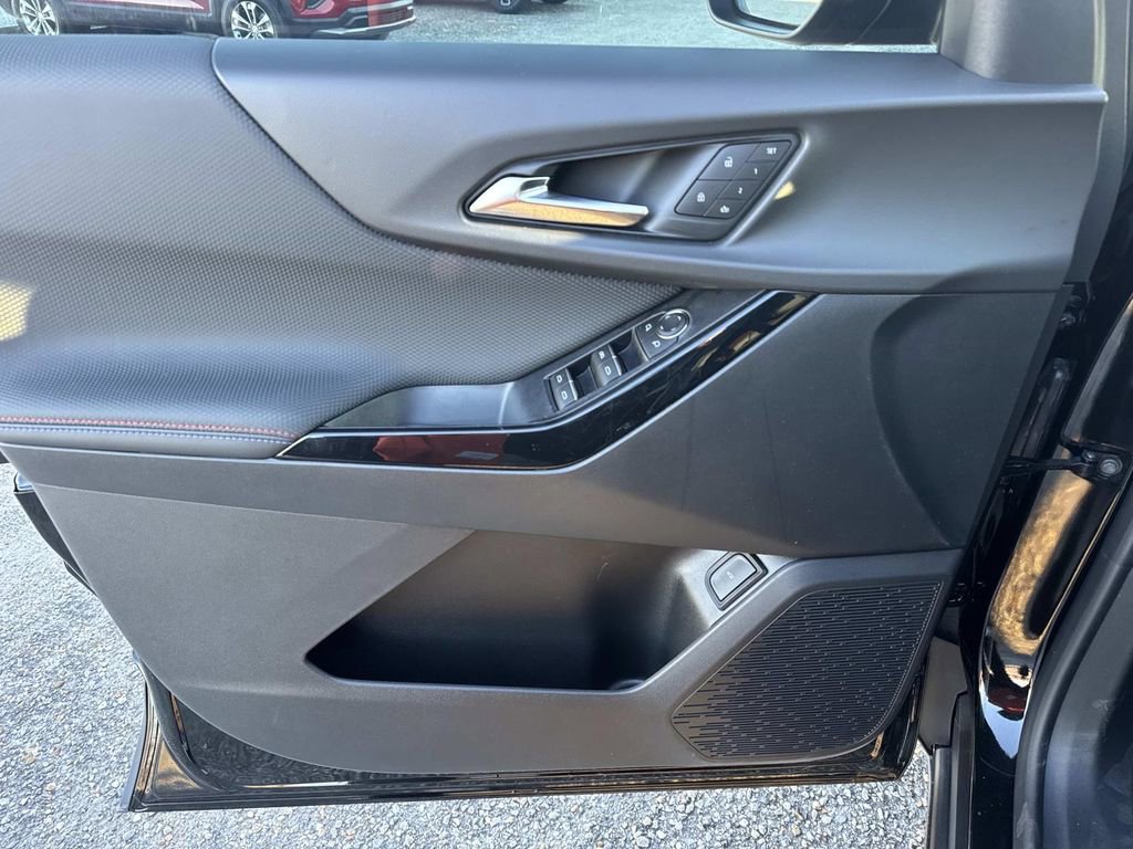 New 2026 Chevrolet Equinox RS w/ Convenience Package III image 16